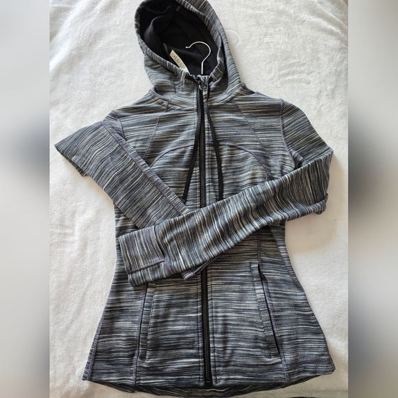 Lululemon Athletica Charcoal Striped Hoodie - Picture 13 of 13